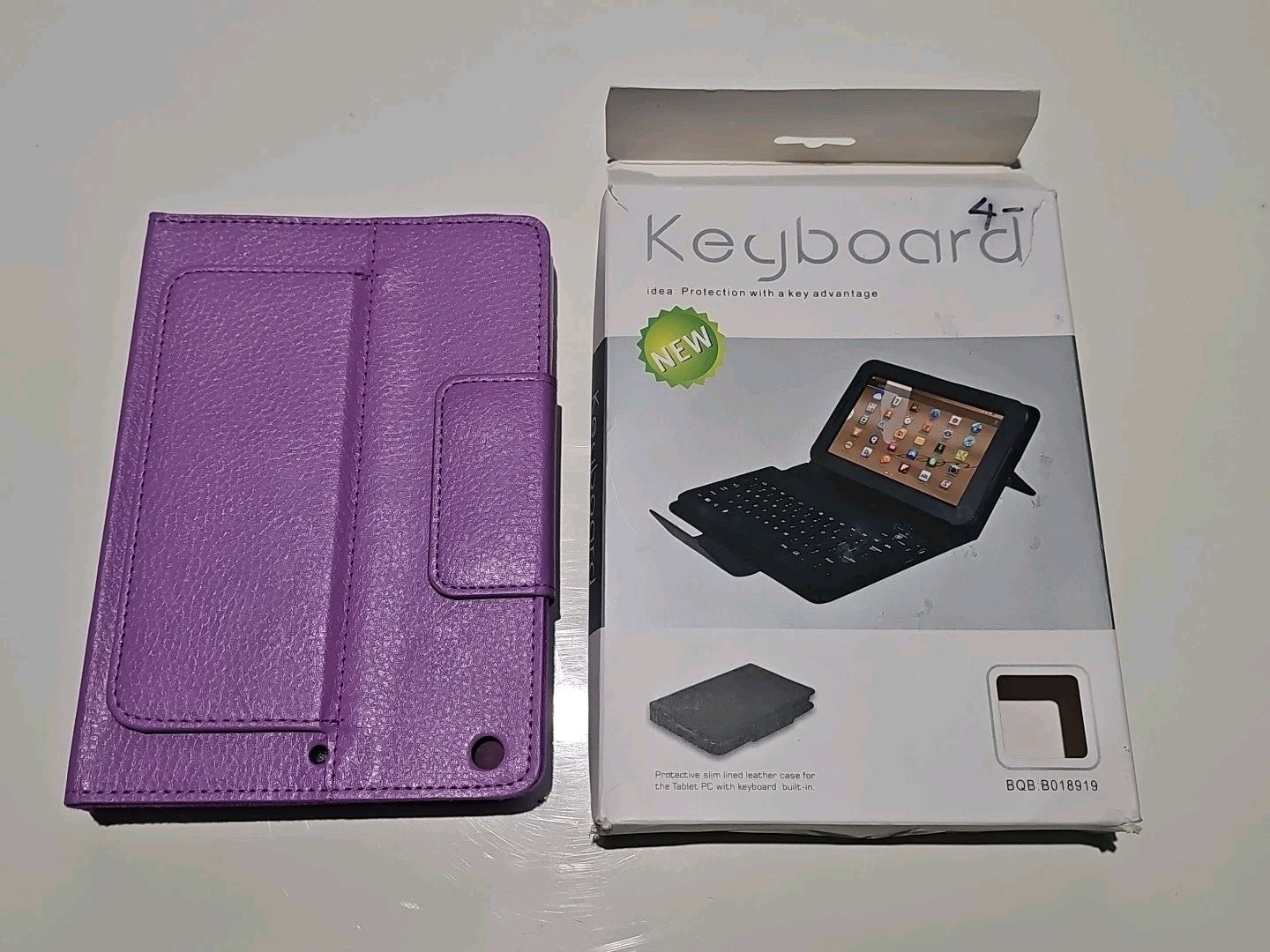 KEYBOARD Version 3.0 Protective Leather Case For iPad Mini w/ Built-in Keyboard product photo (Image 1) — Second-Hand