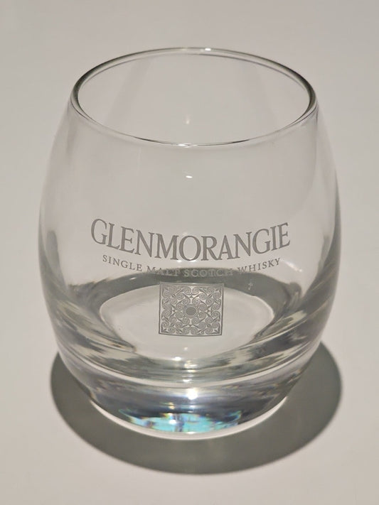 Glenmorangie single malt Whisky Glass vgc (3 1/2" x 3 1/2") cap/hat front (Image 1) — Second-Hand