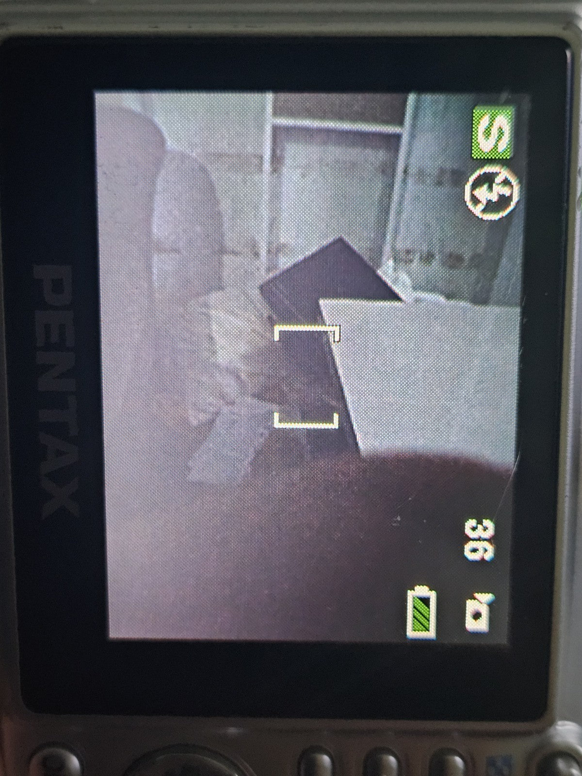 device front (Image 8) — Preowned