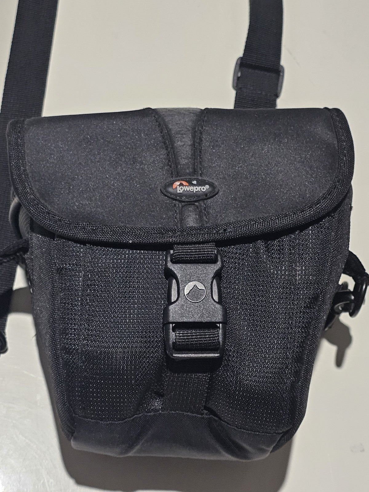 device front (Image 13) — Preowned