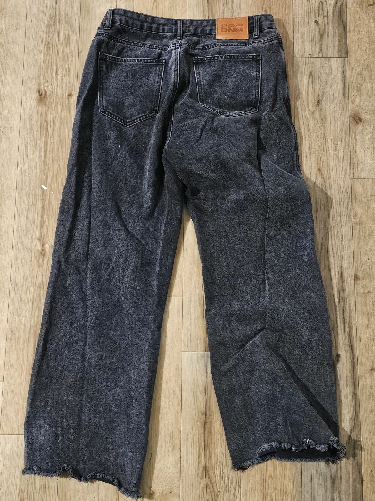 cap/hat front (Image 2) — Preowned