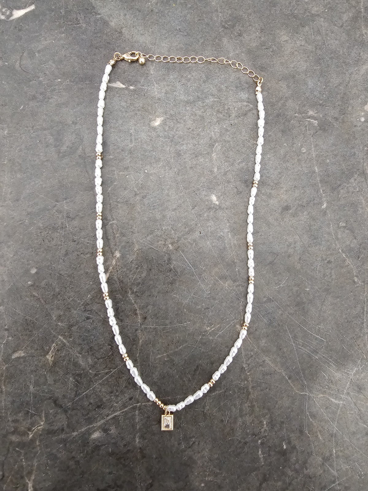 Gold Chain Necklace Pearl With Jewel Charm 50Cm product photo (Image 1) — Second-Hand